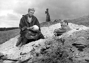 Innokenti Smoktunovsky as Hamlet in Grigori Kosintsev\'s 1964 film