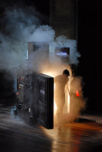 Daniel Okulitch (Seth Brundle) in <i>The Fly</i>, Paris Opera (photo by Marie-Noelle Robert)